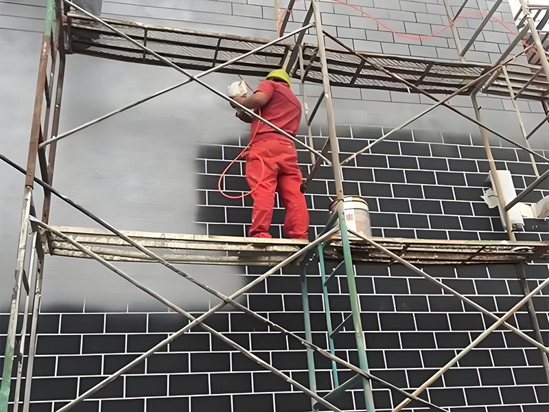 真石漆+噴漆現(xiàn)場(chǎng)